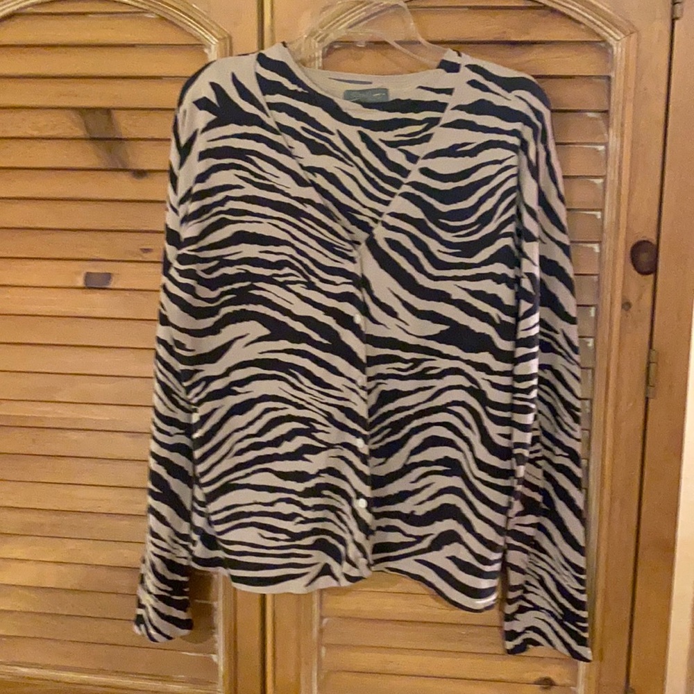 Zebra sweater set sz Lg black & Tan